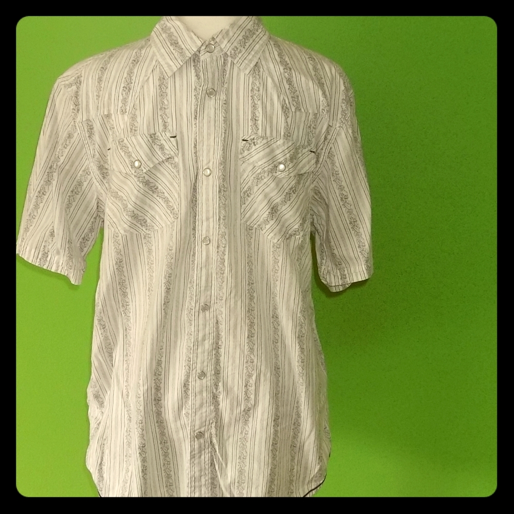 Blue Sol Men's Large Button down Shortsleeve Shirt